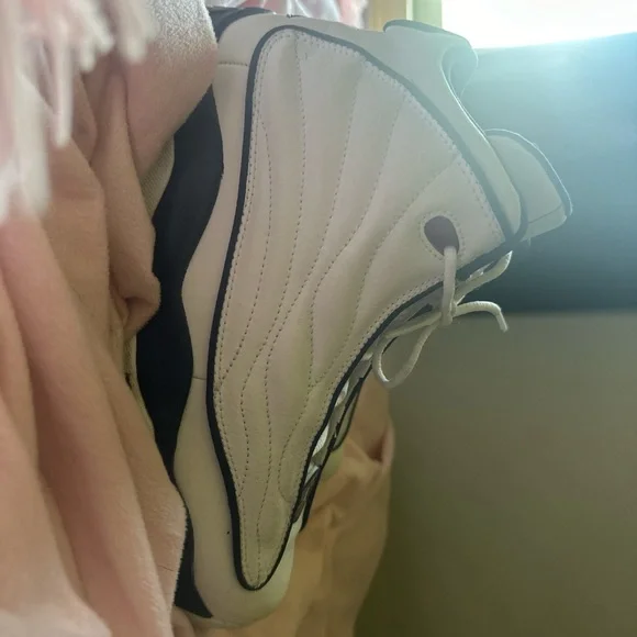 NIKE Air Jordan Pro Strong Gs - Picture 5 of 5